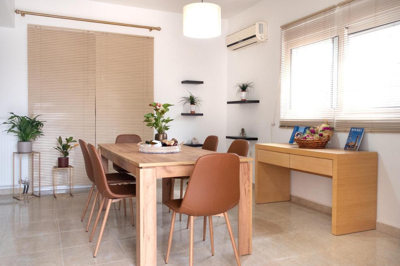 Naelia Villa Pastida ภายนอก รูปภาพ